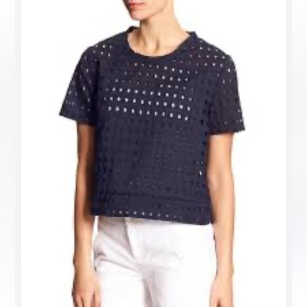 Banana Republic Eyelet Cotton Embroidered Lace Boxy Crop Shirt Slits Minimalist